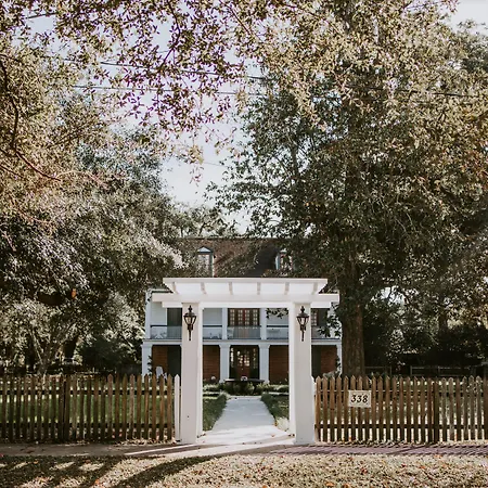 Maison Mouton Bed & Breakfast