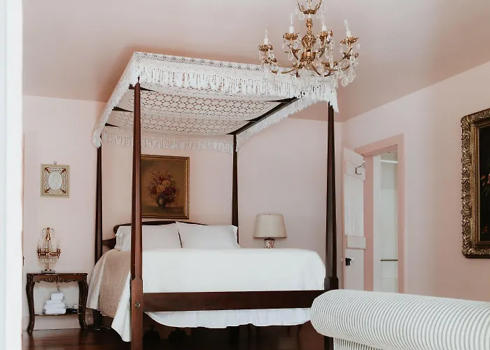 Bed & Breakfast Maison Mouton 4*