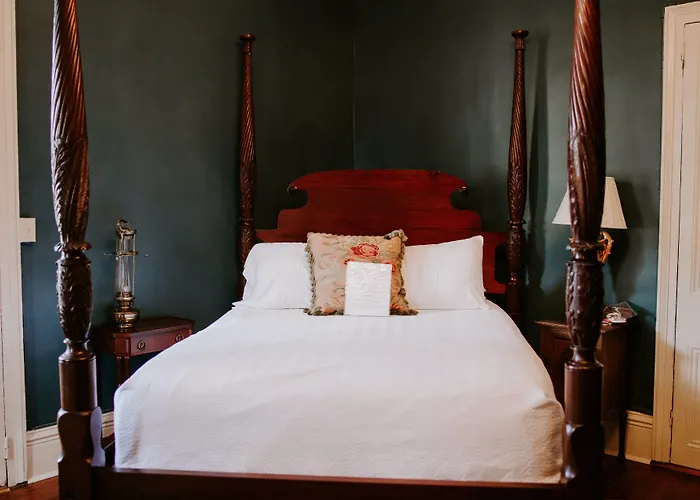 Bed & Breakfast Maison Mouton 4*