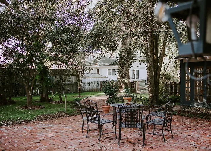 Bed & Breakfast Maison Mouton 4*
