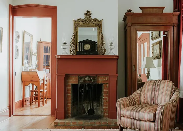 Maison Mouton 4*